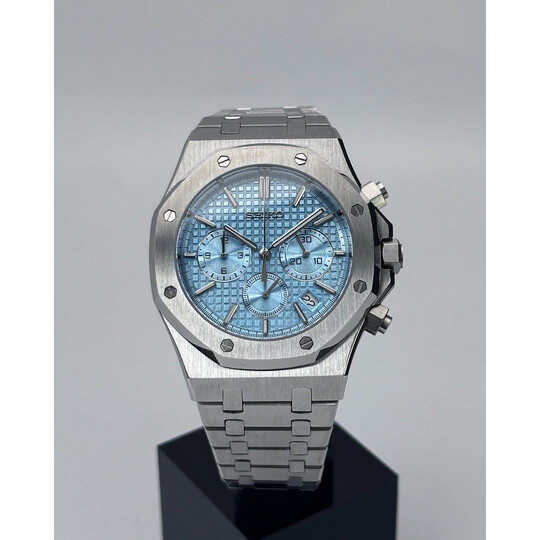 Custom Seiko Mod • Ice Blue Quartz Chronograph AP Royal Oak • 42mm